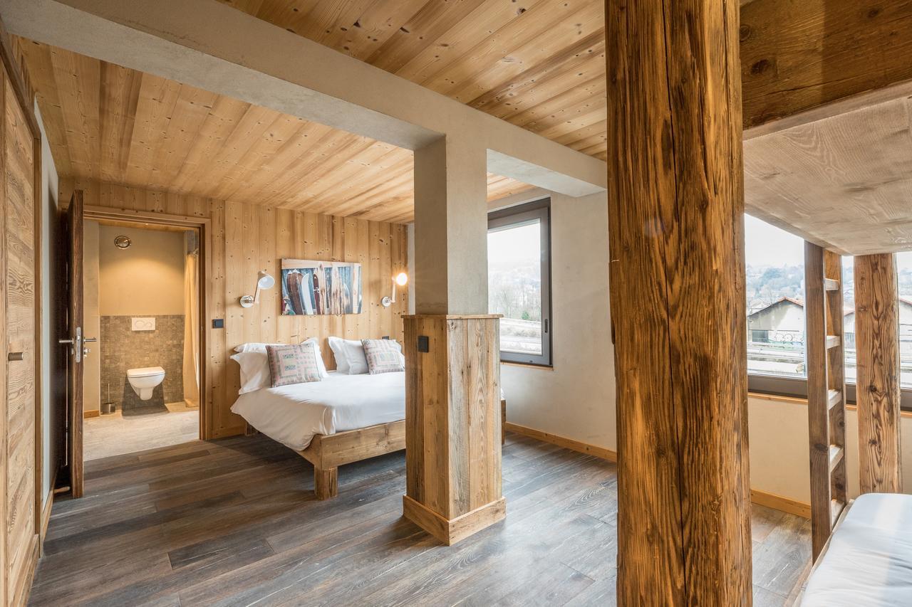Les Cabanes De La Maison Rouge FRENCH ALPS Bagian luar foto